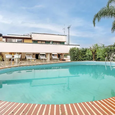 Villa In Con Piscina Palermo