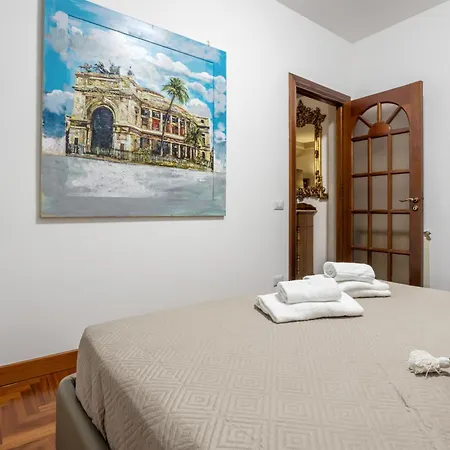 Villa In Con Piscina